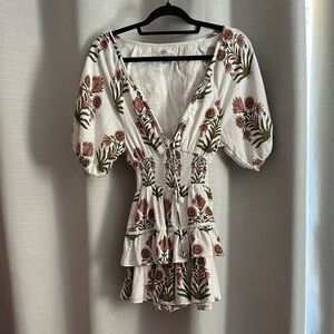 SAYLOR romper. Aritzia Floral White Puff Sleeve Blouse